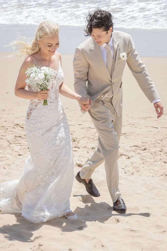 Beach wedding in Siciliy_Sicilia_matrimonio_photographer_video_cerimonia_spiaggia_Scicli_winery_marco_ficili_0100-